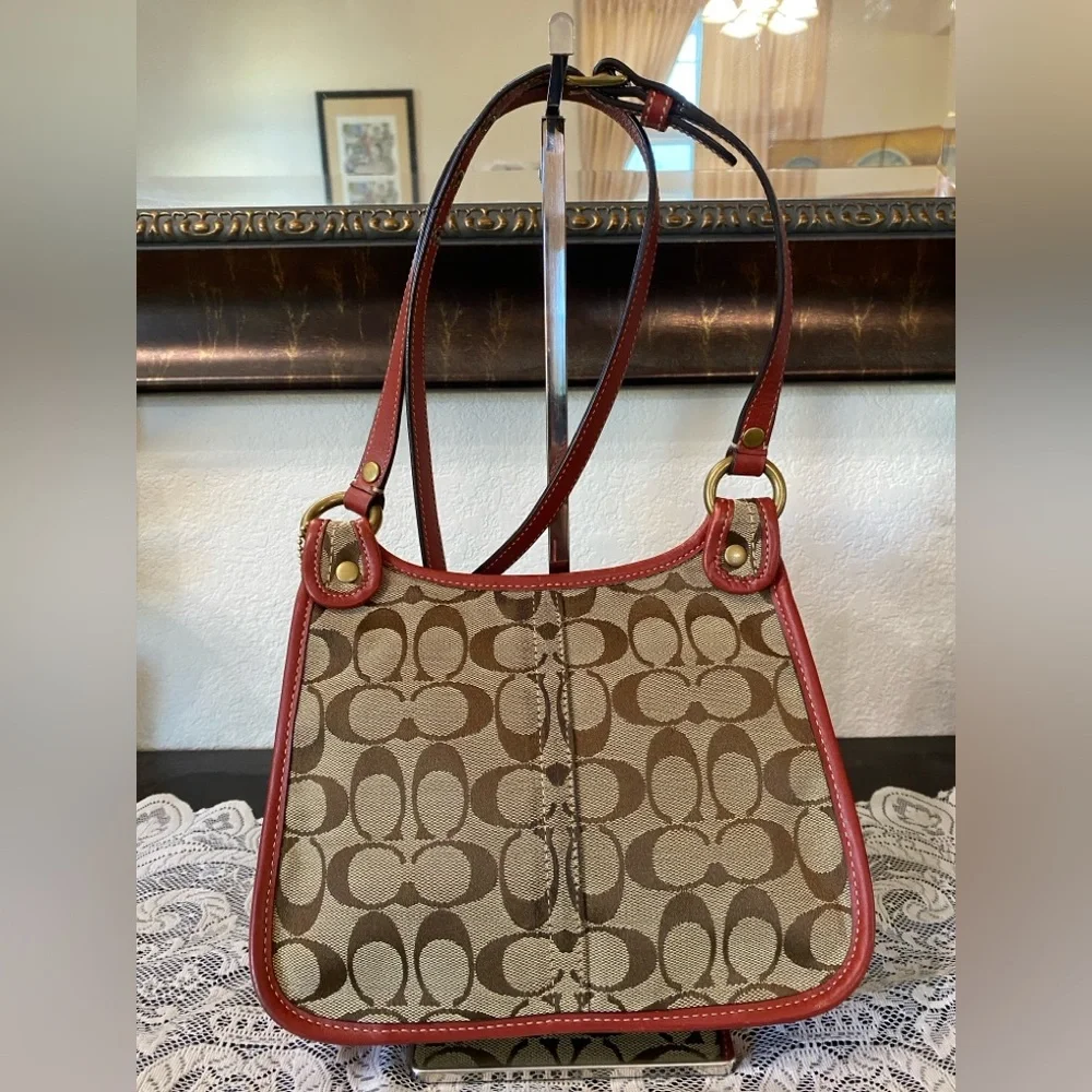Y2K COACH Legacy Turn lock Hippie Flap Signature Shoulder Bag w/ Dust Bag - Picture 2 of 16
